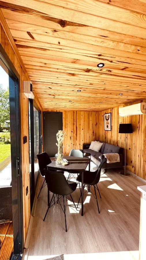Luxe Tiny House Bij Het Leekstermeer Matsloot Exterior foto
